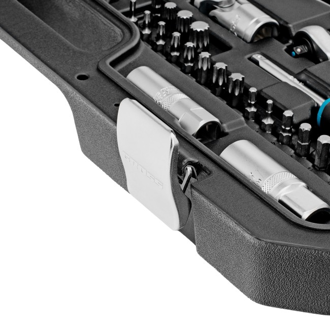 Набор инструментов 1/4", 1/2", CrV 101 предмет Gross Набор инструментов 1/4", 1/2", CrV 101 предмет Gross