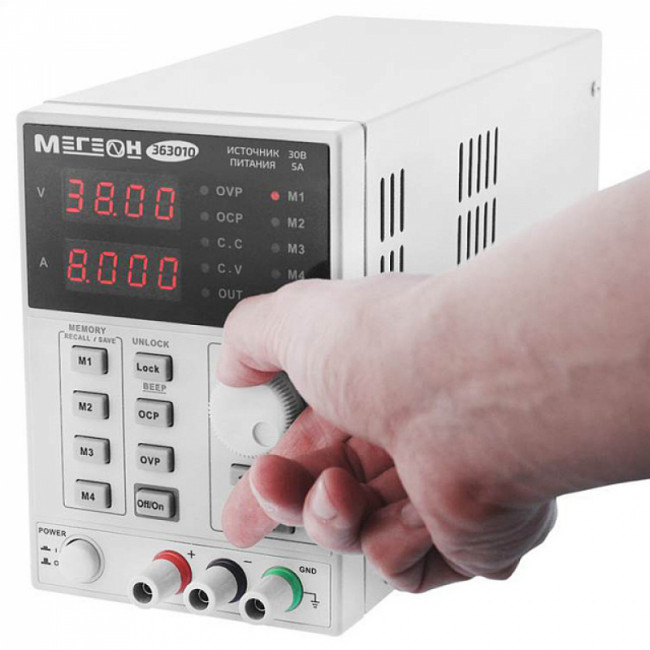 Одноканальный программируемый линейный источник питания МЕГЕОН 363010